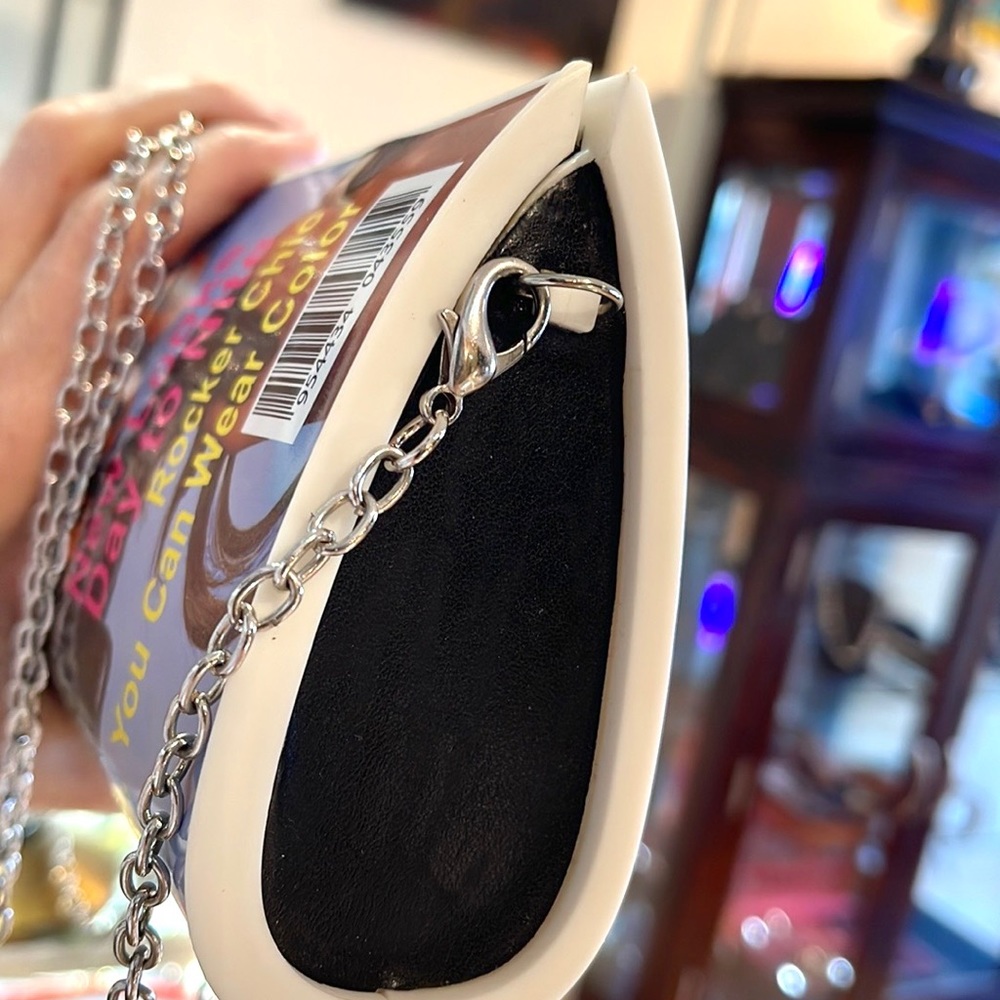 Great MOD purse - Picture 7 of 7
